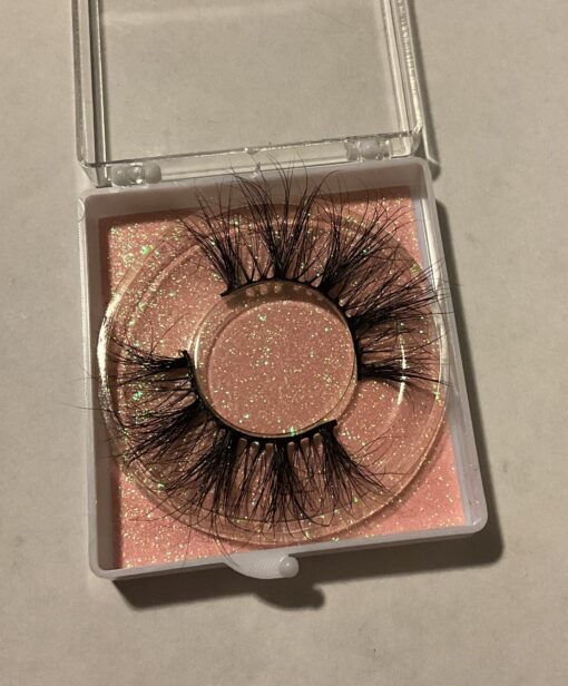 A19 Mink Lashes - Image 2